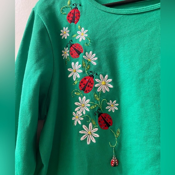 Quacker Factory Sz L Embroidered Beaded Ladybug Pullover Top Shirt Green QVC - Picture 3 of 10